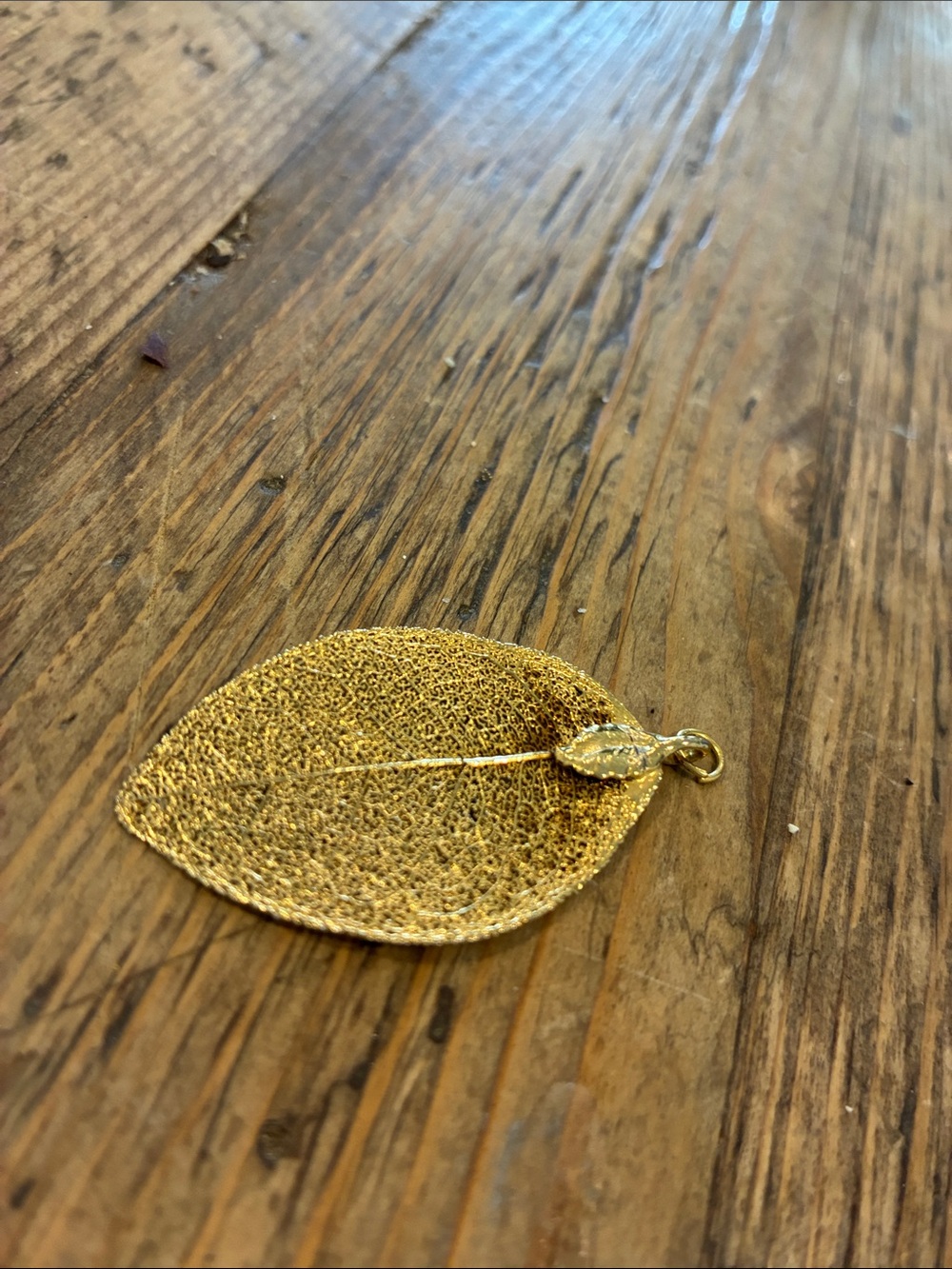 Gold Leaf Pendant Necklace Charm - Elegant Women’s Jewelry